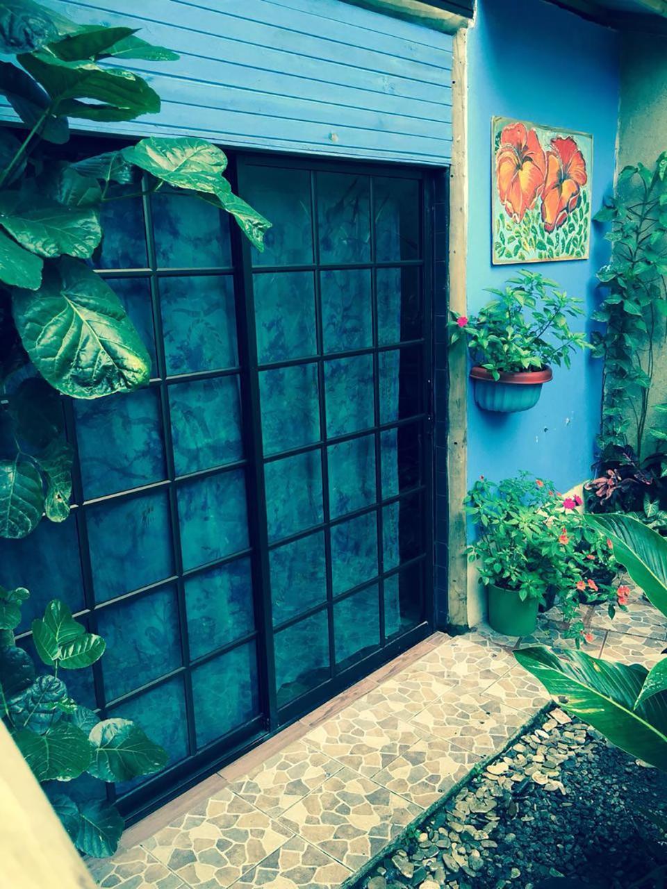 Wood House Hostel La Fortuna Eksteriør bilde