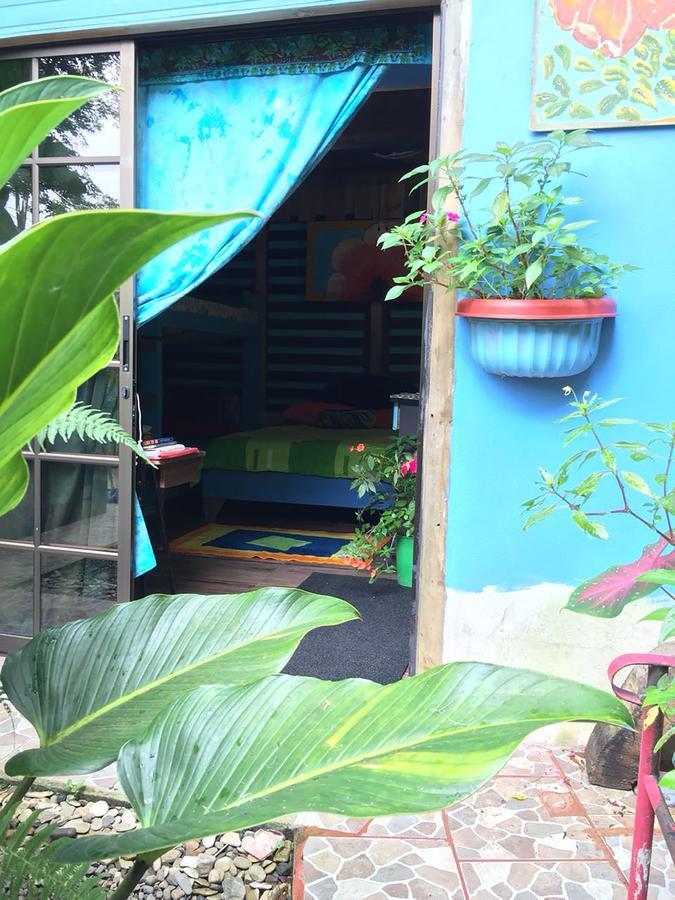 Wood House Hostel La Fortuna Eksteriør bilde